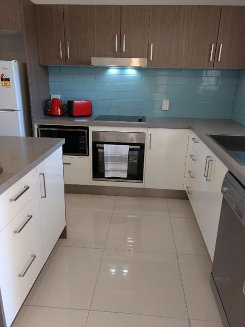 Oasis Private 2 Bed Apartment - Tourism Guide 3