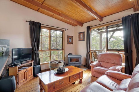 Observatory Cottage - Tourism Guide 0