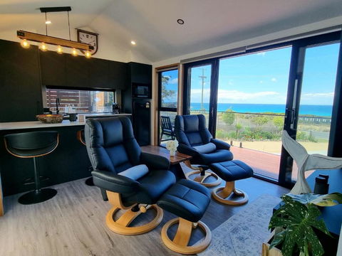 Ocean Breeze Homestays 1 - Tourism Guide 1