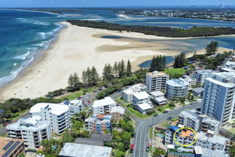Ocean Breeze Oasis, Steps To Beach & Shops - Tourism Guide 0