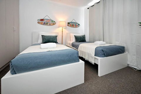 Ocean Breeze Oasis, Steps To Beach & Shops - Tourism Guide 2