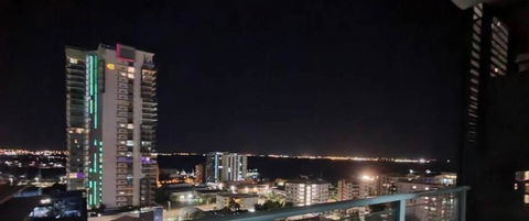 One Bed Harbour And City Views Apartment - Tourism Guide 3