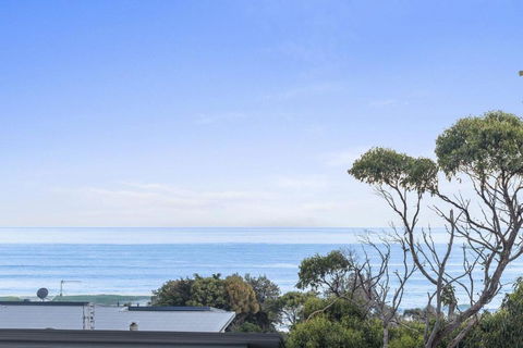 Ocean View Treetops Retreat - Tourism Guide 1