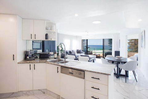 Oceanfront Oasis, Manly - Cruises Travel 3