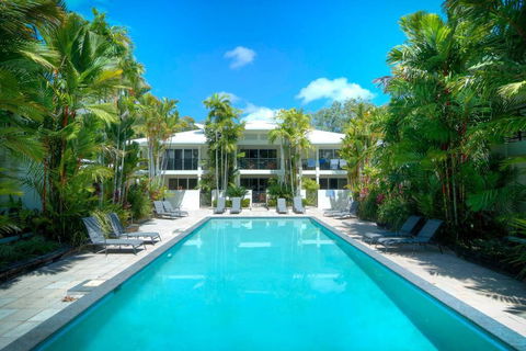 Oceanique - Absolute Beachfront Port Douglas - Tourism Guide 0