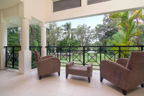 Oceanique - Absolute Beachfront Port Douglas - Tourism Guide 1