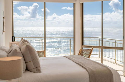 Oceans 8 - Oceanstays - Cruises Travel 2
