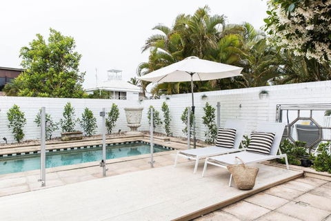 One Marola Is Stylish Privacy In Paradise - Cruises Travel 0