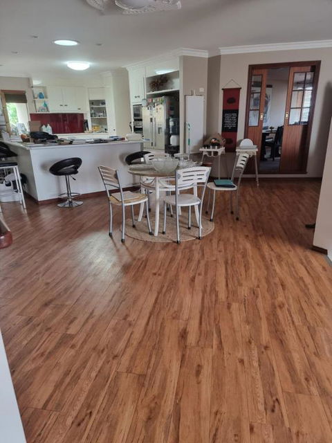 Open Plan Large Home - Tourism Guide 0