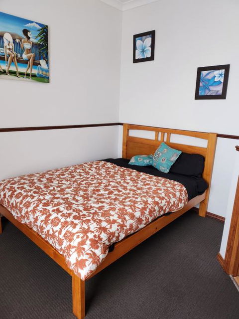 Open Plan Large Home - Tourism Guide 1