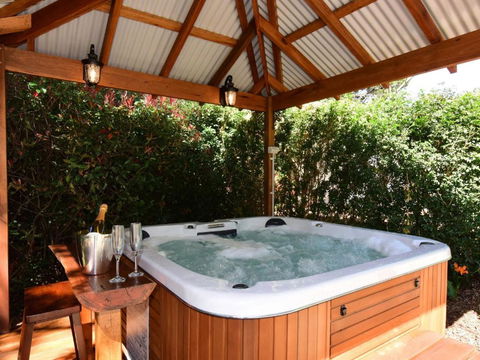 Orange Blossom Retreat - Tourism Guide 1