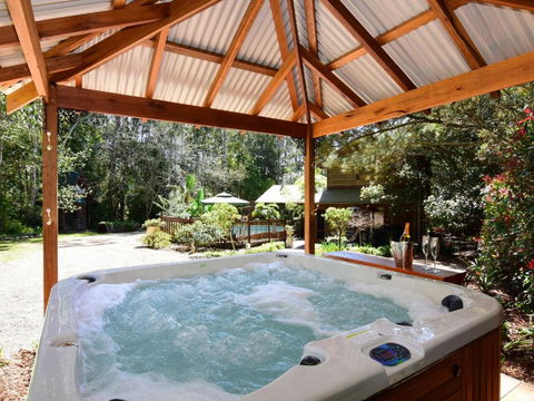 Orange Blossom Retreat - Tourism Guide 2