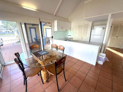 Osprey Holiday Village Unit 123 - Tourism Guide 1