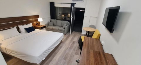 OUYEN MOTEL - Travel Agents 1