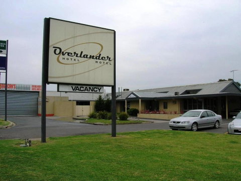 Overlander Hotel Motel - Tourism Guide 1