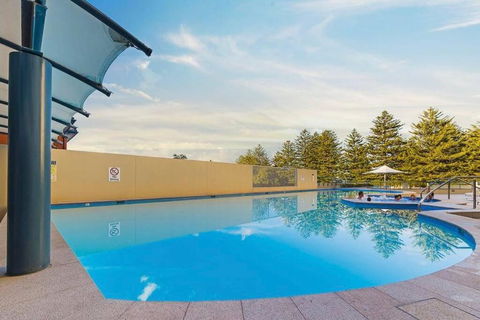 Ocean View Private Cronulla Apartment - Cruises Travel 2