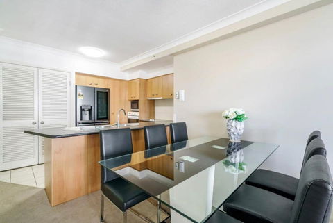 Ocean View 2-Bed With Pools, Spa, Sauna, Gym & BBQ - Tourism Guide 2