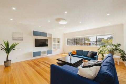 Parkside House By GoodLive - Tourism Guide 1