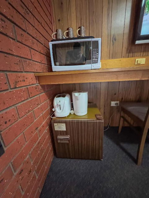 Pastoral Hotel Motel Echuca CBD - Travel Agents 3