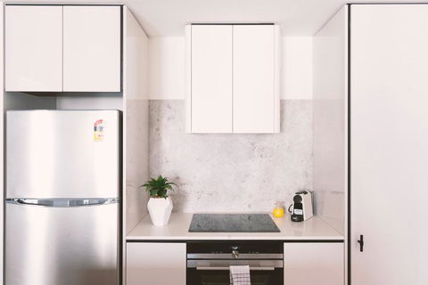 Patio Mt View 1BR Apt In CBD Near ANU And Museum With Free Parking And WiFi - Travel Search 2