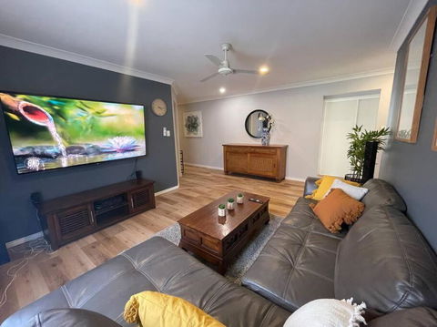Peaceful Brand New Holiday House In North Lakes - Travel Search 2
