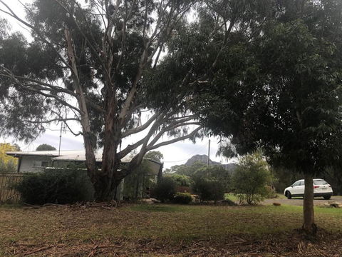 Peaks Trail Rest Dunkeld - Travel Agents 3