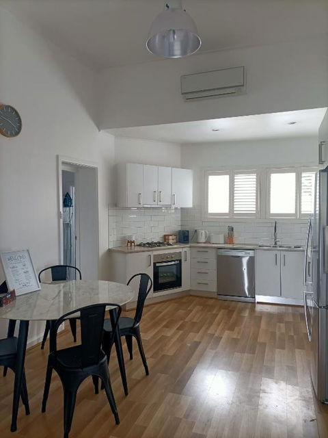 Peel Cottage - Travel Agents 3