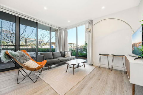 Penrith 3Br Apt Close ToTrain Station & Shopping - Cruises Travel 0