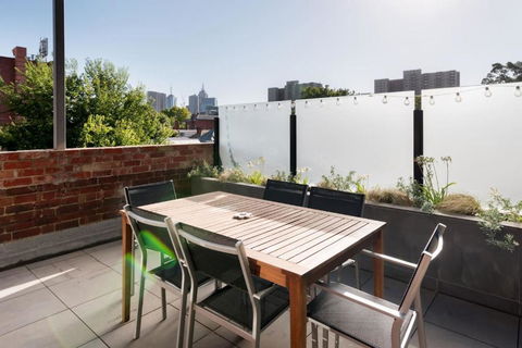 Paterson 1911 - Upmarket Terrace In Vibrant Fitzroy - Travel Agents 2
