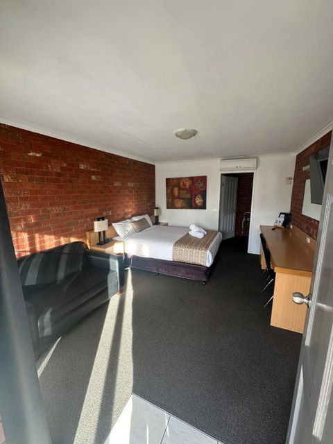 Pevensey Motor Lodge - Tourism Guide 2