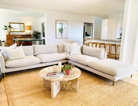 Pool & Pet Friendly - Mornington Peninsula Beach House - Travel Agents 1