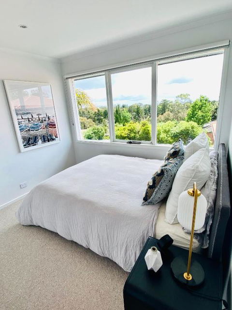 Pool & Pet Friendly - Mornington Peninsula Beach House - Travel Agents 3