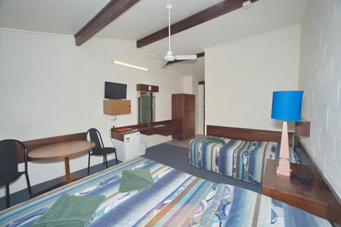 Peppercorn Motor Inn - Cruises Travel 0