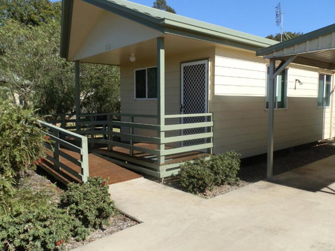 PepperTree Cabins, Kingaroy - Tourism Guide 2