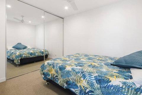 Perfect Haven In Spring Hill 2B1B And Parking - Travel Search 3