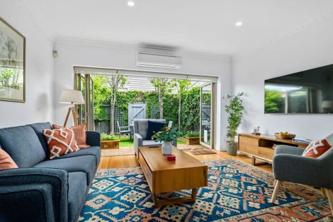 Perfect Page St Home 3Bed 2Bath Sleeps 6 - Tourism Guide 0