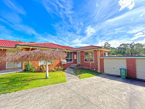 Pet-Friendly Retreat 2BR Ringwood Prime Location - Cruises Travel 1