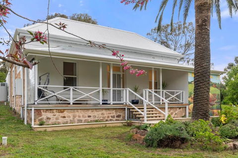 Piambong House - Travel Search 0