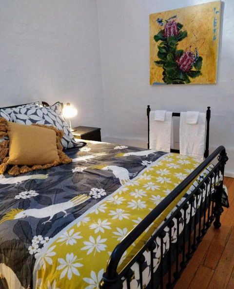 Pips On Mitchell - Beautiful Historic Apartment - Travel Agents 0