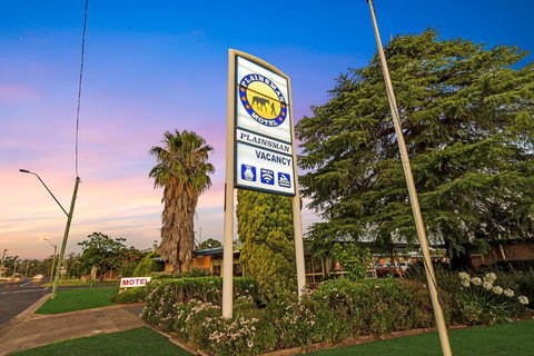 Plainsman Motel - Travel Search 0