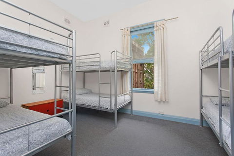 PodBed Sydney - Cruises Travel 3