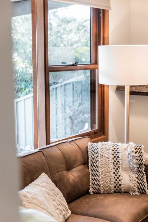 Porepunkah Cottage - Travel Search 0