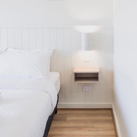 Port Broughton Hotel And Sunnyside Motel - Tourism Guide 2