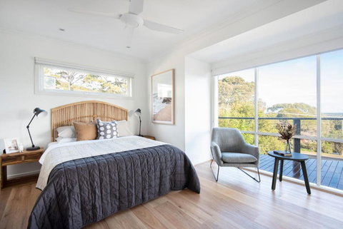 Perfect Peninsula Base With Heated Pool And Spa - Travel Agents 3