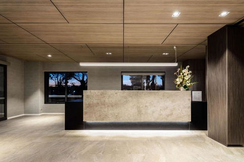 Quality Hotel Lakeside - Travel Agents 3
