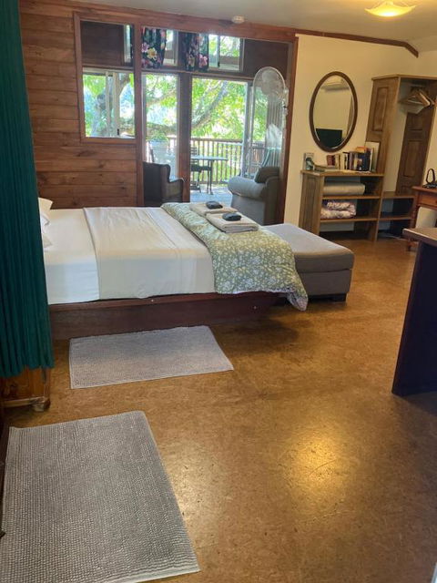 Potters Cottage - Tourism Guide 1