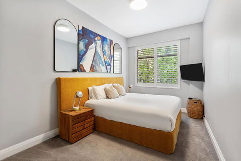 Potts Point L 2 Bedroom Stylish Retreat - Cruises Travel 1