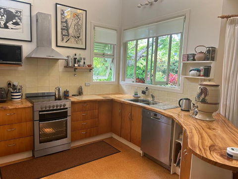 Pottsville Beach House - Travel Agents 1