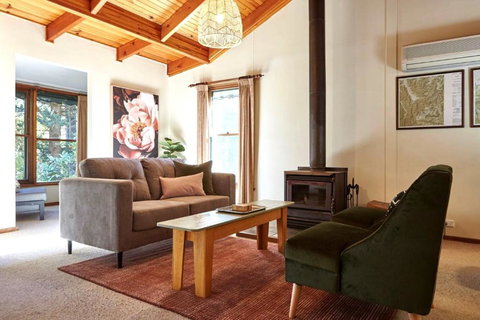 Primrose Cottage - Travel Agents 1