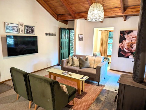 Primrose Cottage - Travel Agents 3